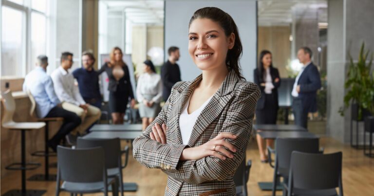 8 Subtle Signs You’re on the Path to Wealth and Success